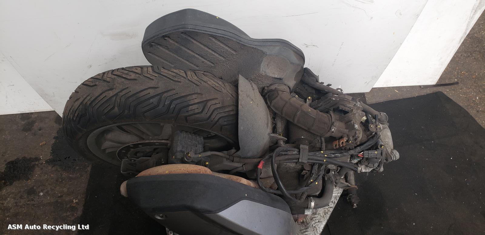 View Auto part Engine Piaggio Mp3 300 2017