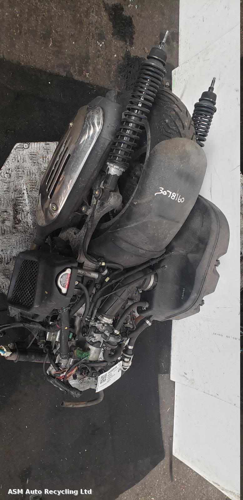 View Auto part Engine Piaggio Vespa Gts 125 2019
