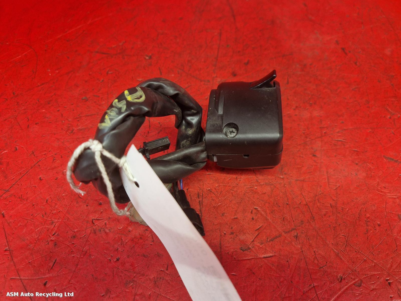 View Auto part LH Switch Gear Kawasaki Zr 900 2017