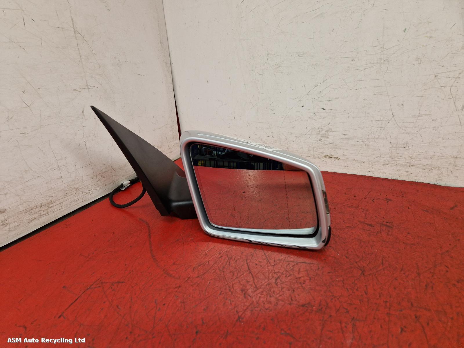 View Auto part R Door Mirror Mercedes C Class 2011