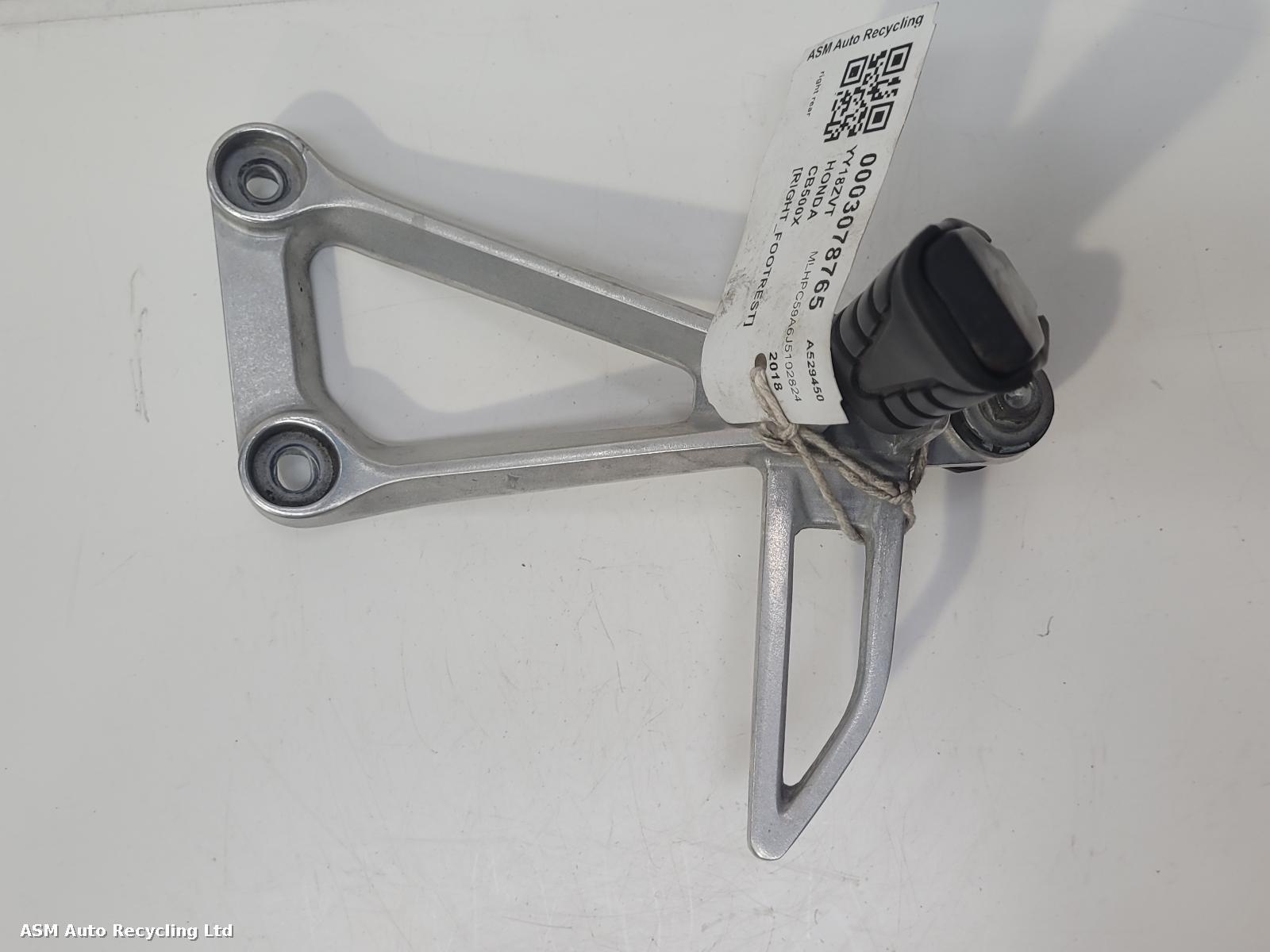 View Auto part Right Footrest Honda Cb500x 2018