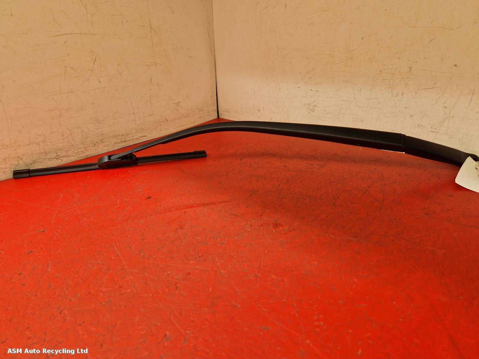 View Auto part Wiper Arm Honda Crv 2009