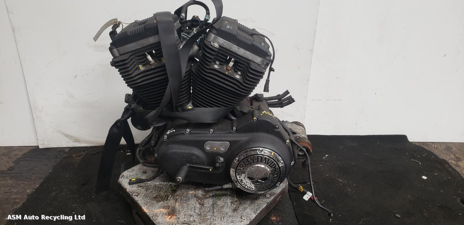View Auto part Engine Harley Davidson Xl 883 2015