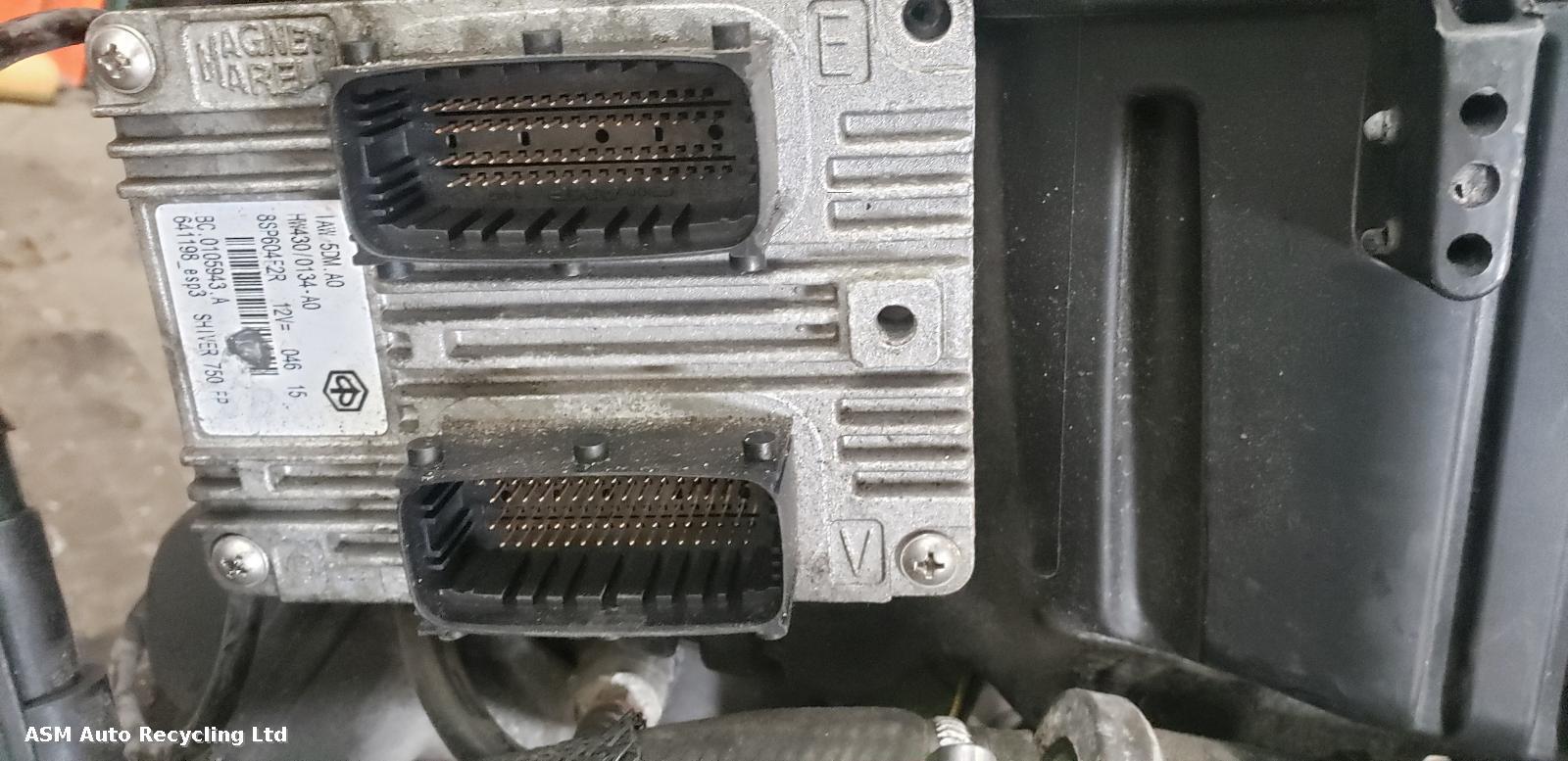 View Auto part Engine Aprilia Shiver 750 2016