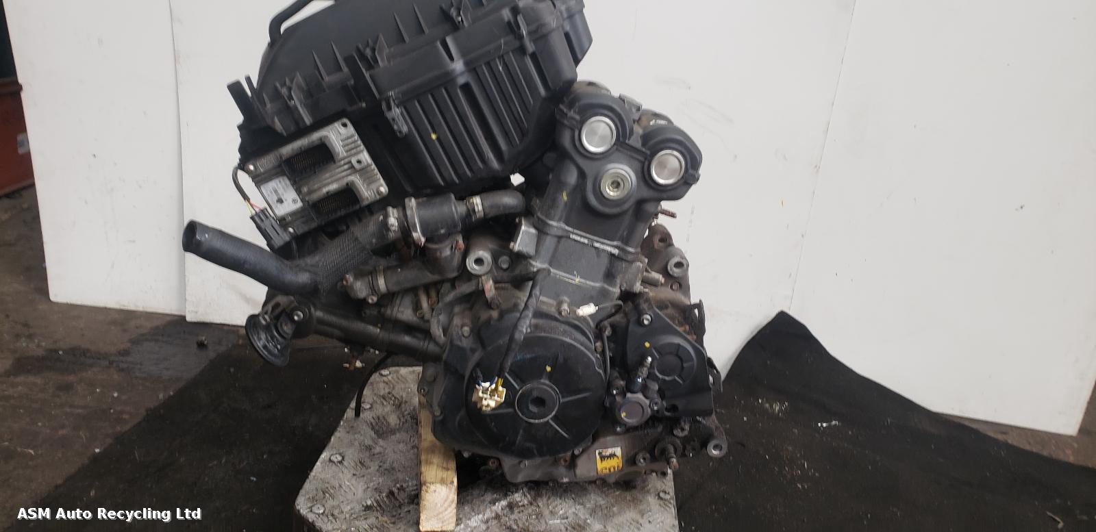 View Auto part Engine Aprilia Shiver 750 2016
