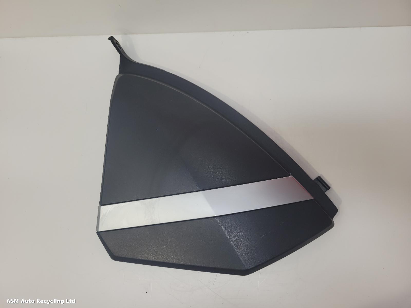 View Auto part Side Panel Right Honda Cb1000r 2013