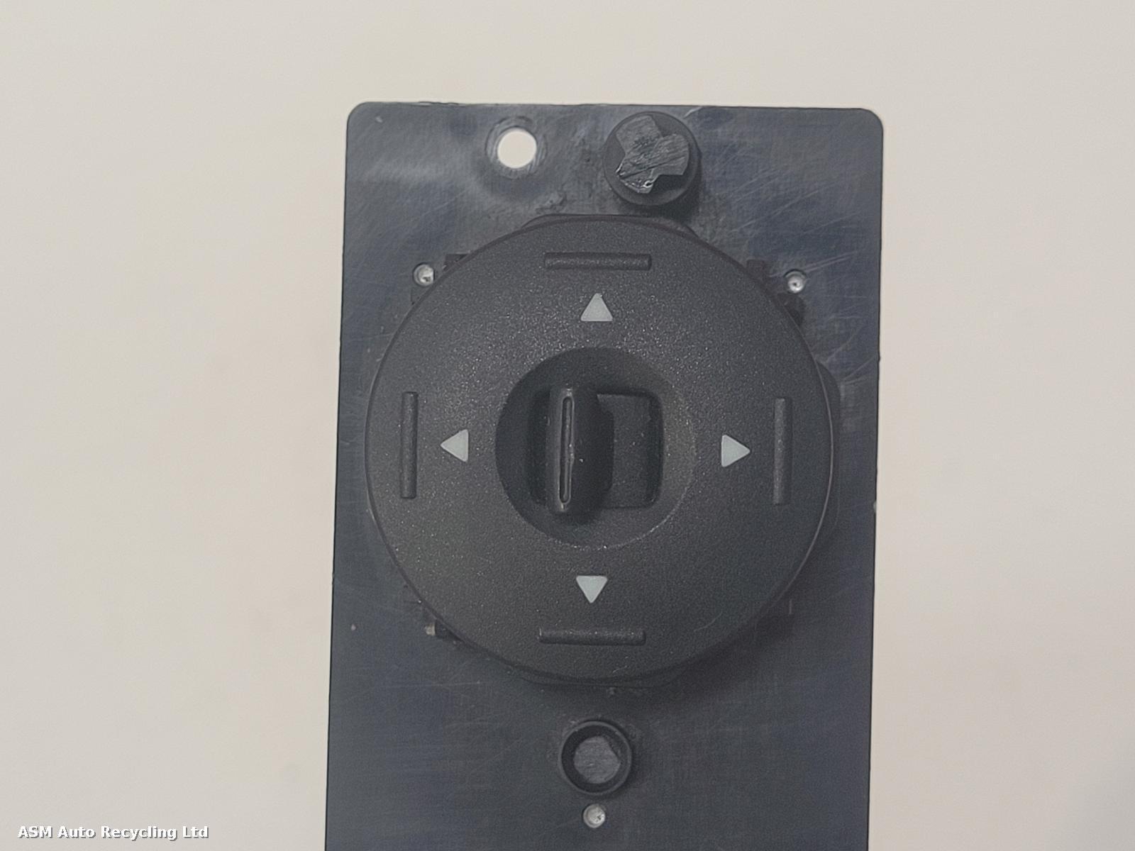 View Auto part Elect. Window Switch Ford Focus 2011