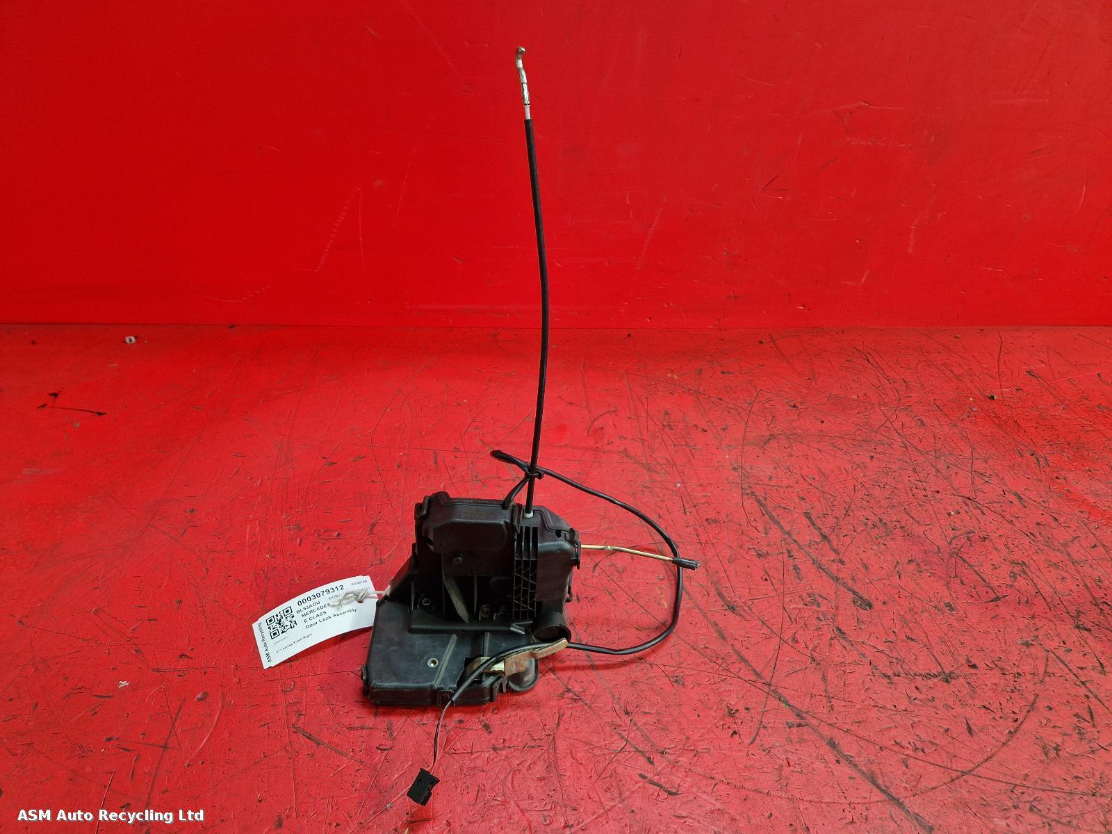 View Auto part Door Lock Assembly Mercedes E Class 2003