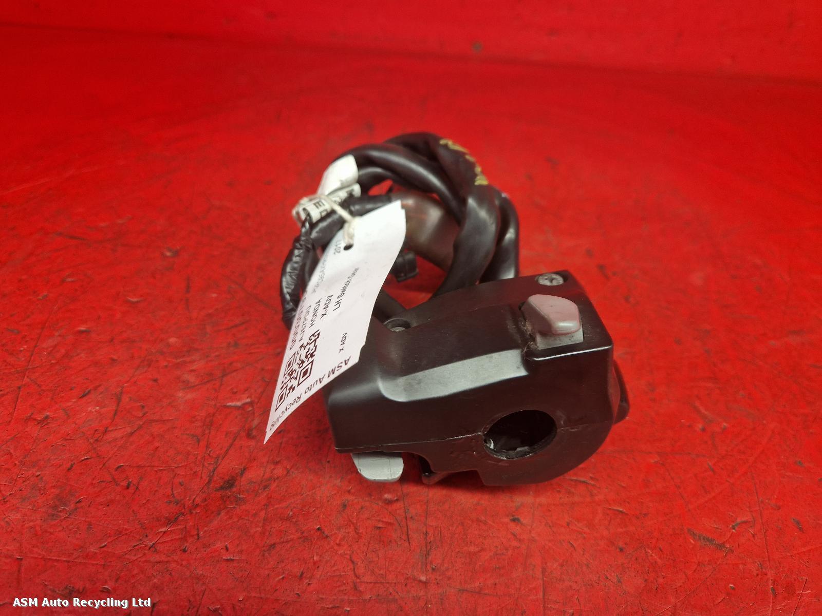 View Auto part LH Switch Gear Honda X-adv 750 2017