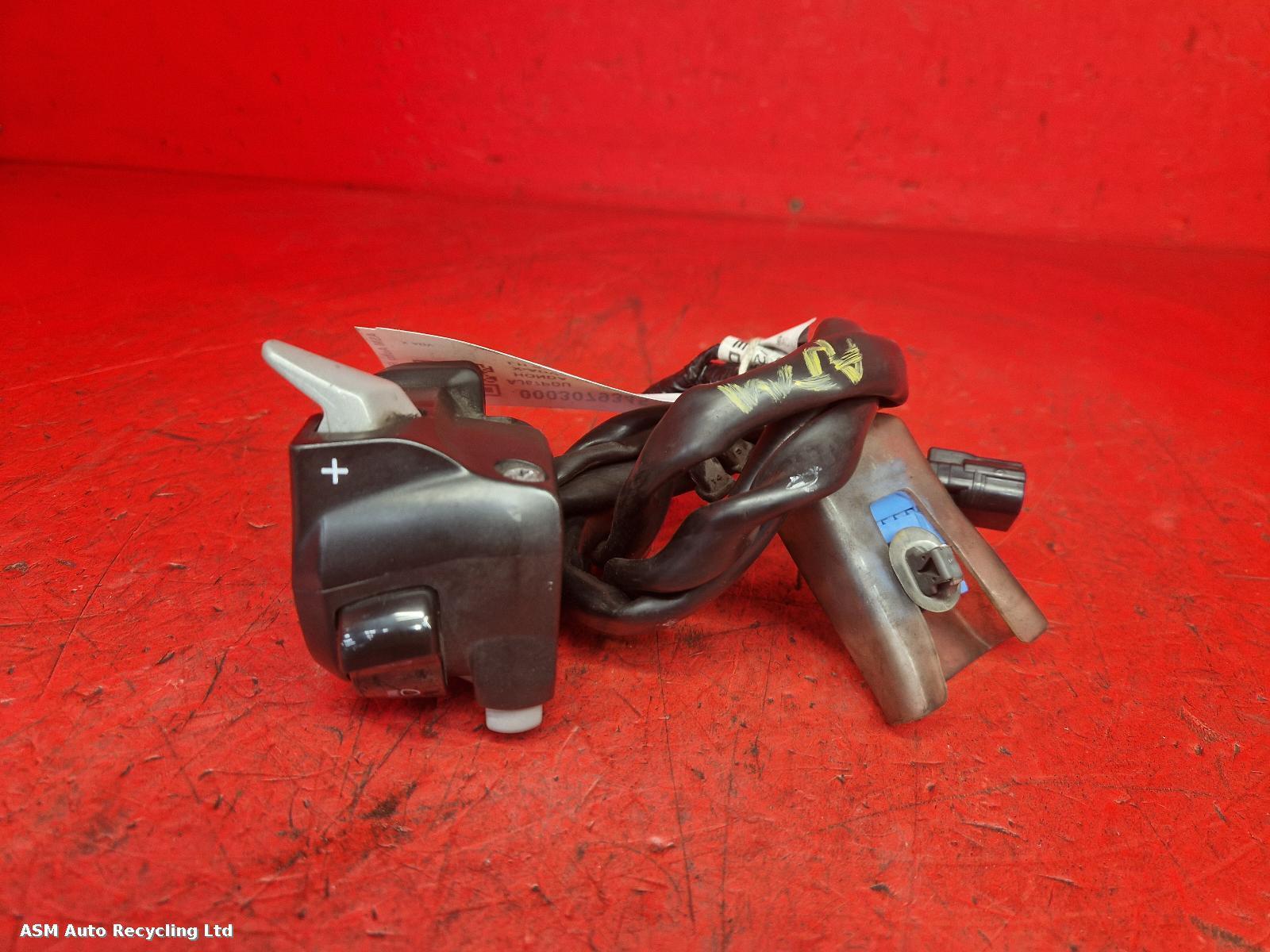 View Auto part LH Switch Gear Honda X-adv 750 2017