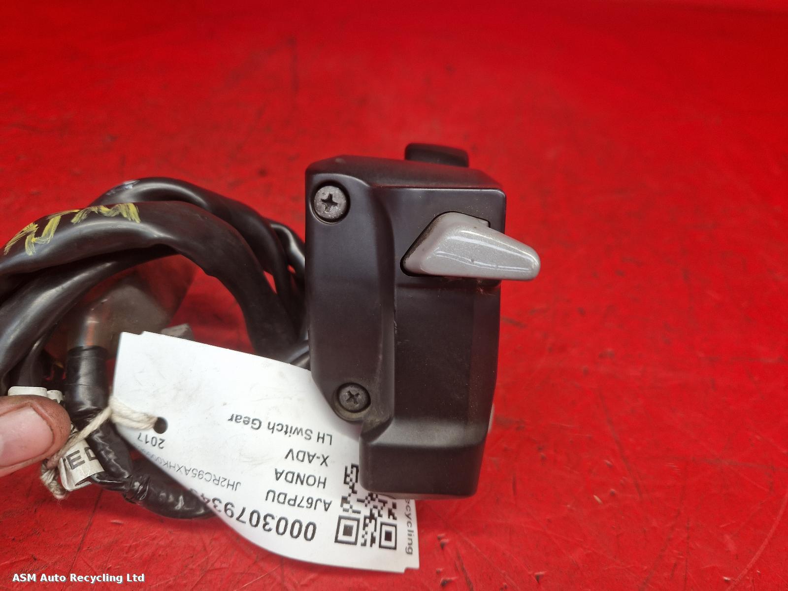 View Auto part LH Switch Gear Honda X-adv 750 2017