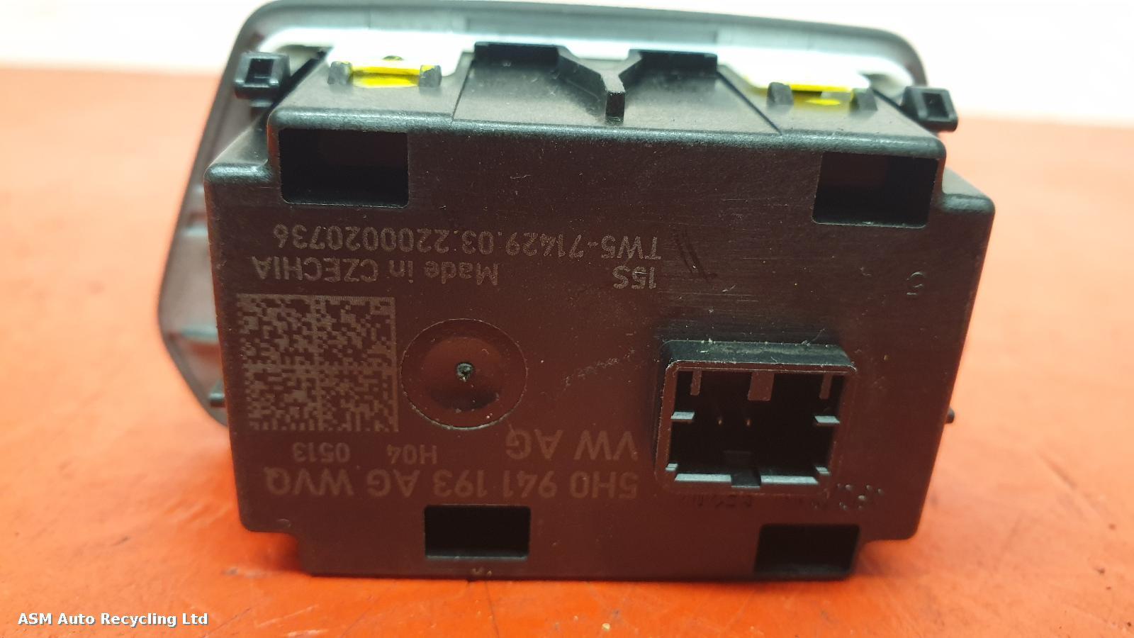 View Auto part Headlight Switch Cupra Leon 2022