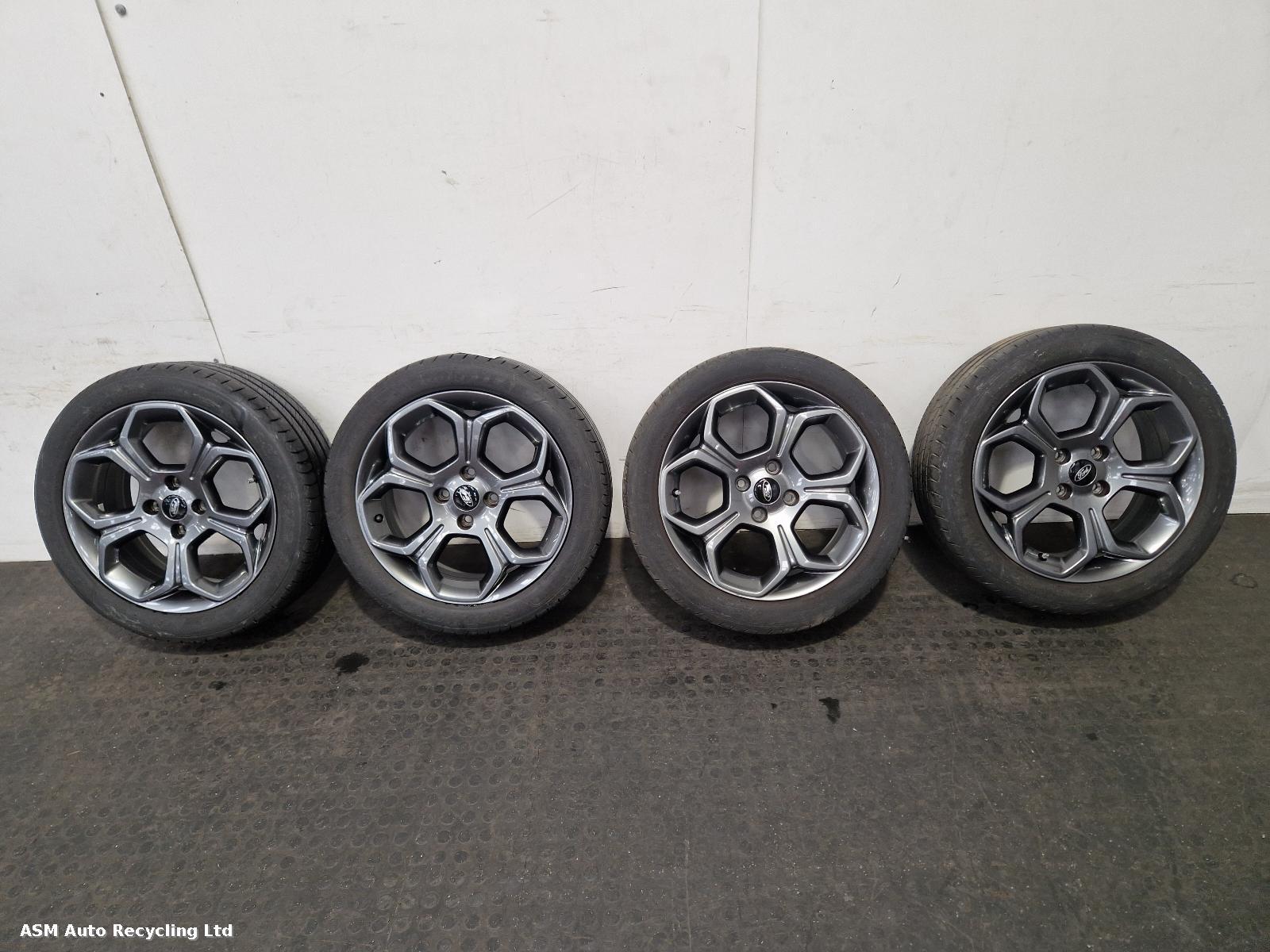 View Auto part Wheel Set Ford Ecosport 2019