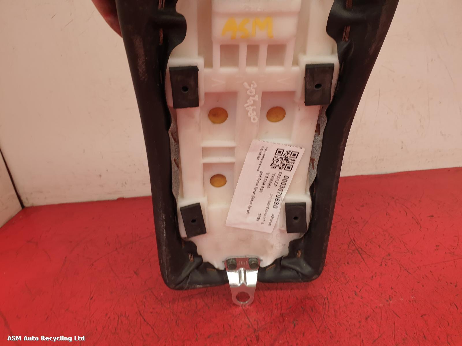 View Auto part 2nd Seat (Rear Seat) Yamaha V Star 650 1999