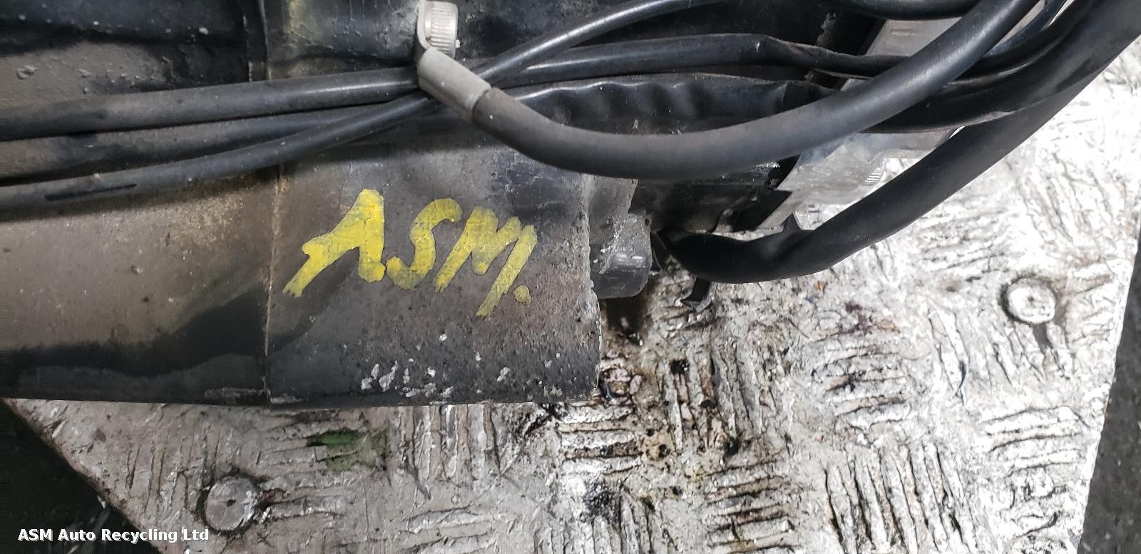 View Auto part Engine Yamaha V Star 650 1999