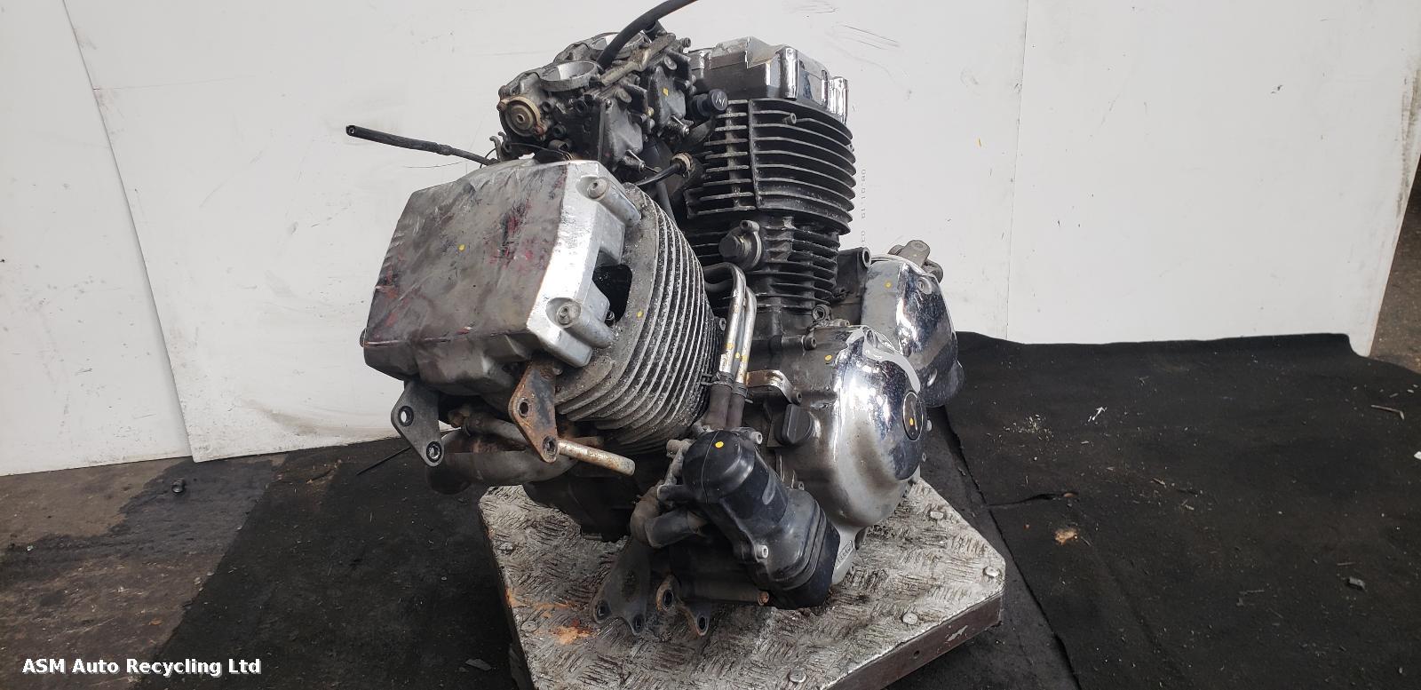 View Auto part Engine Yamaha V Star 650 1999