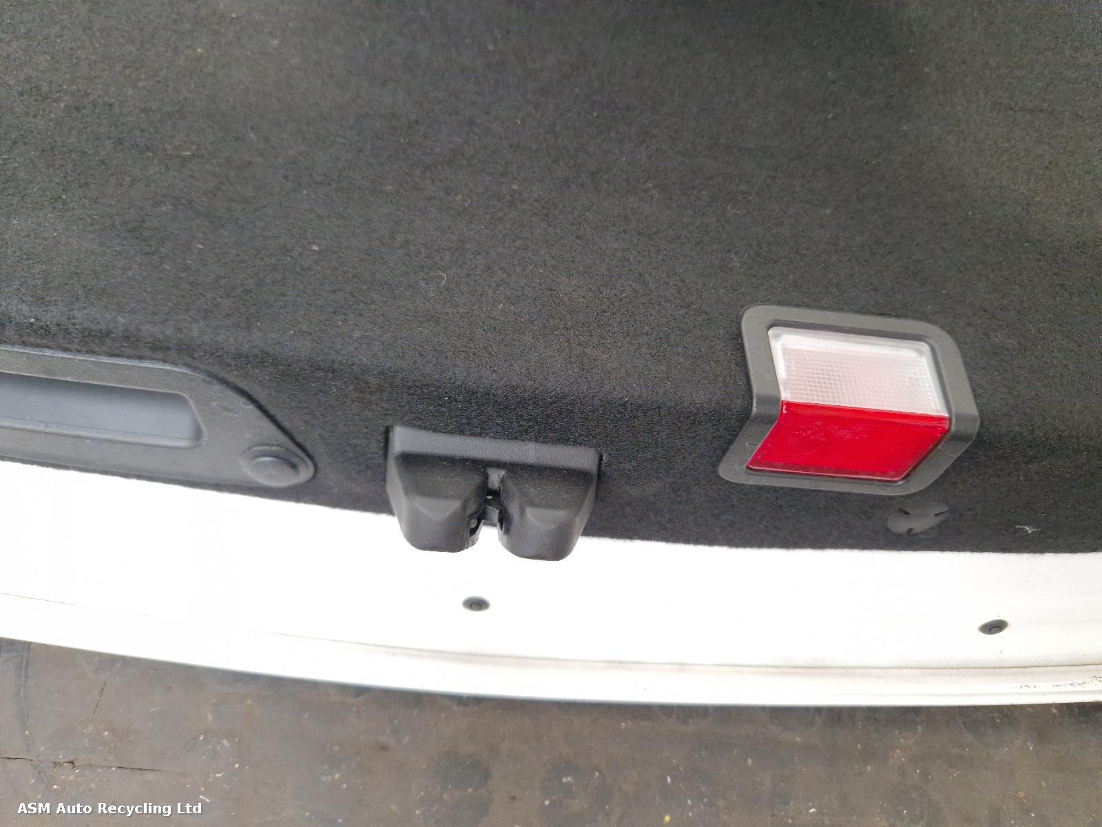 View Auto part Bootlid/Tailgate Mercedes C Class 2015
