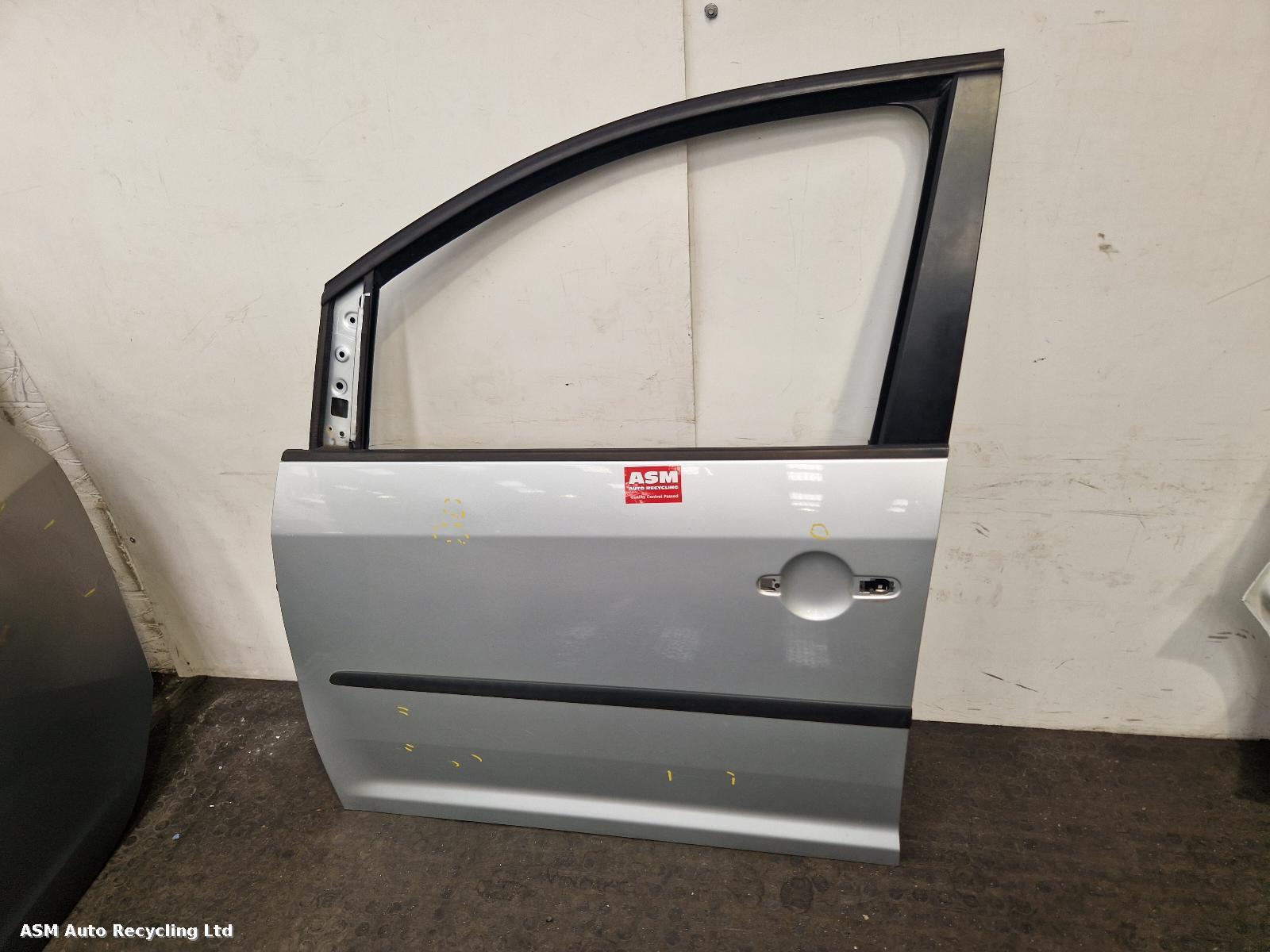View Auto part L Front Door Volkswagen Touran 2007
