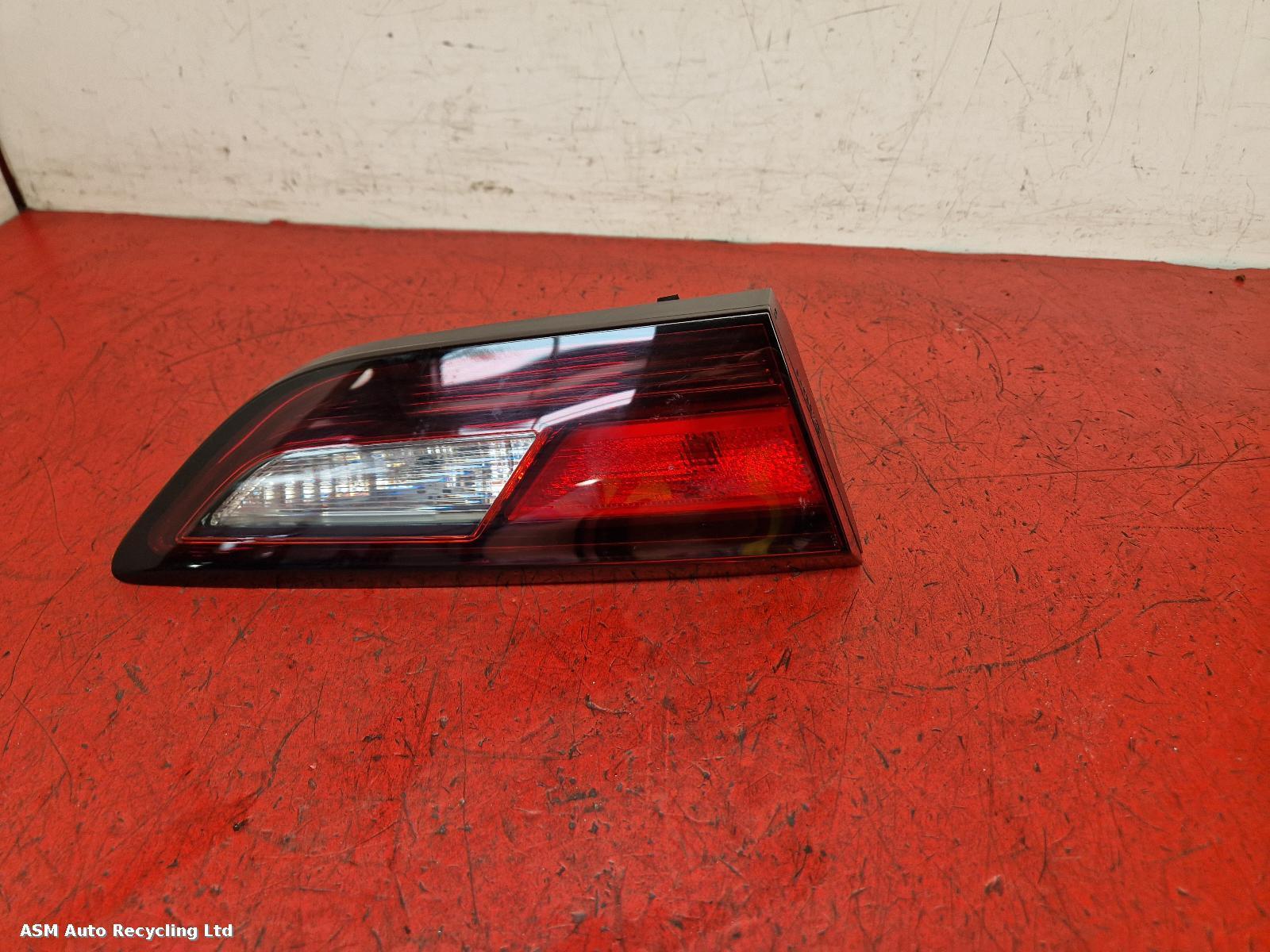 View Auto part L Taillight Vauxhall Astra 2016