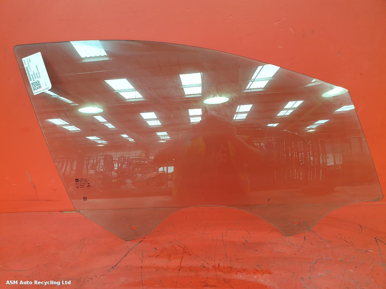 View Auto part RF Door Window Vauxhall Astra 2016