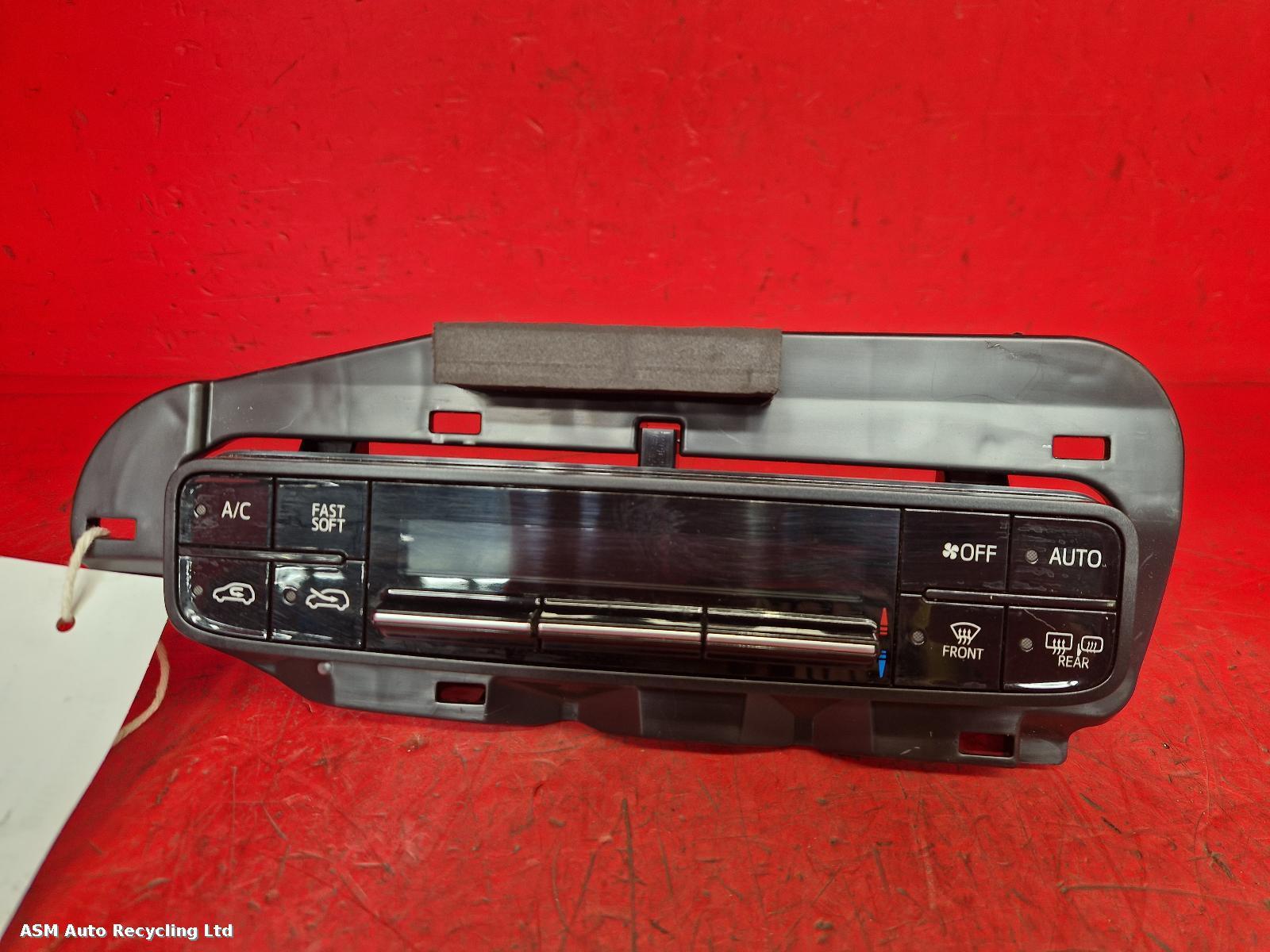 View Auto part Heater/AC Controller Toyota Auris 2018