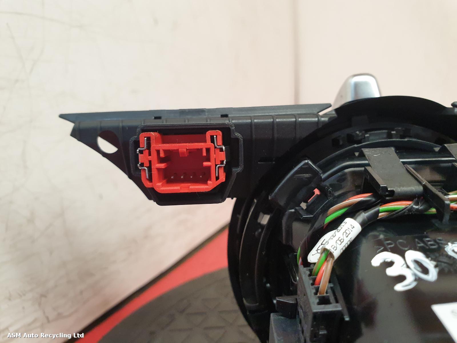 View Auto part Heater/AC Controller Audi Tt 2016