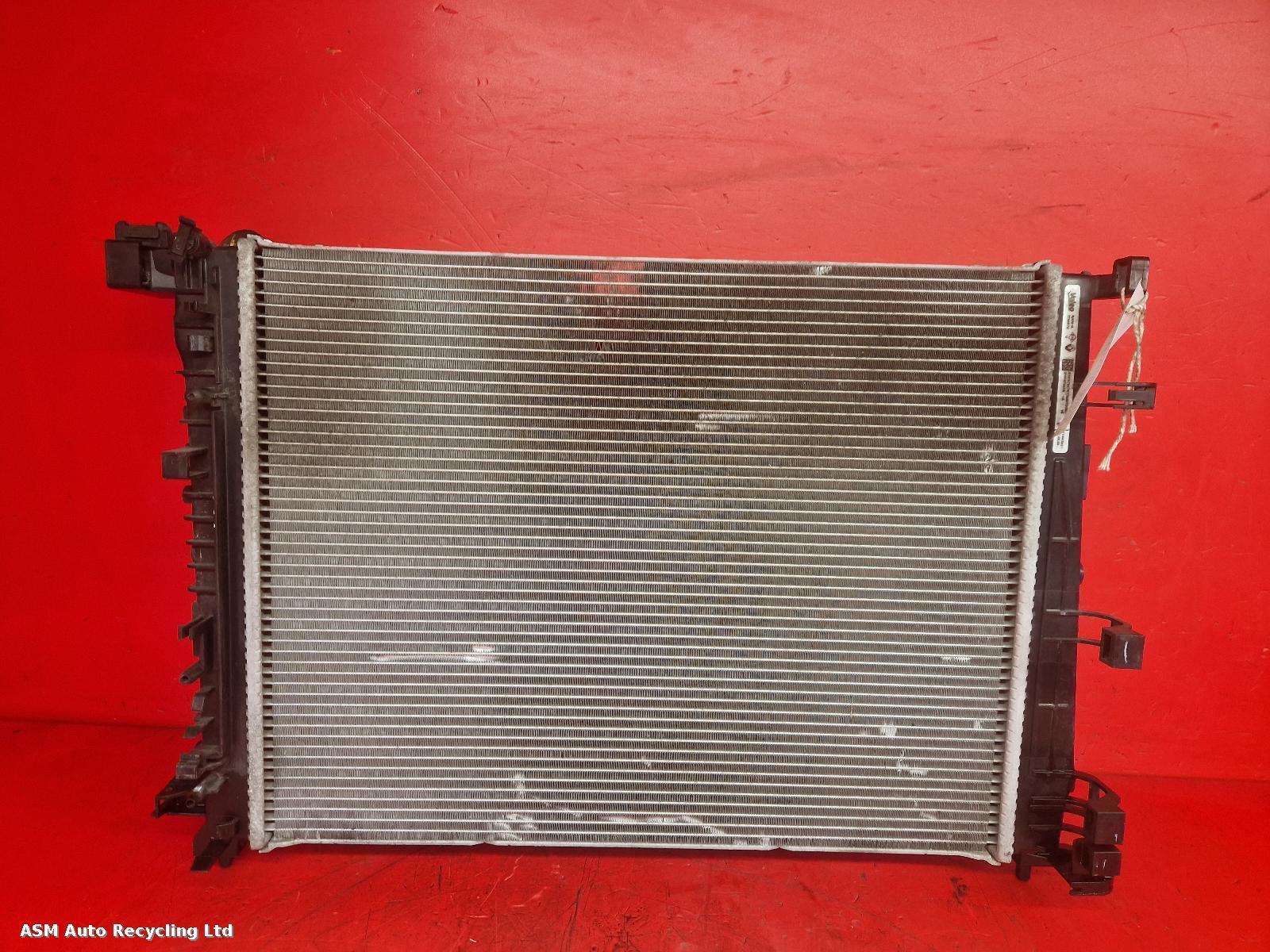View Auto part Radiator Dacia Sandero Stepway 2021