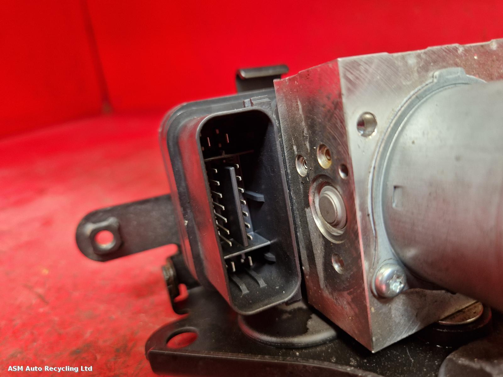 View Auto part ABS Pump/Modulator Yamaha Tracer 700 2021