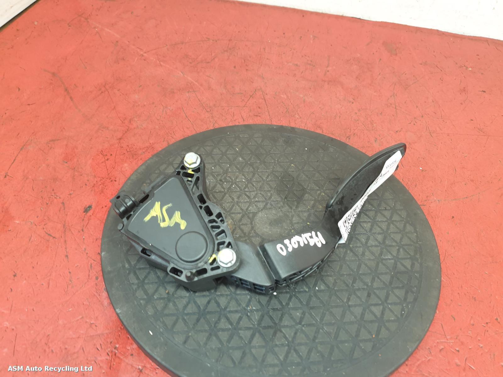 View Auto part Pedal Potentiometer Dacia Sandero Stepway 2021