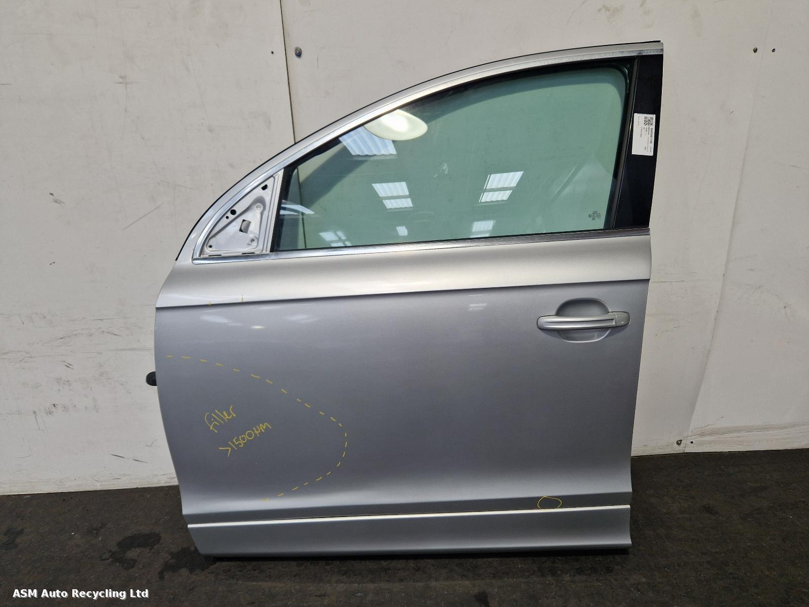 View Auto part L Front Door Audi Q7 2007