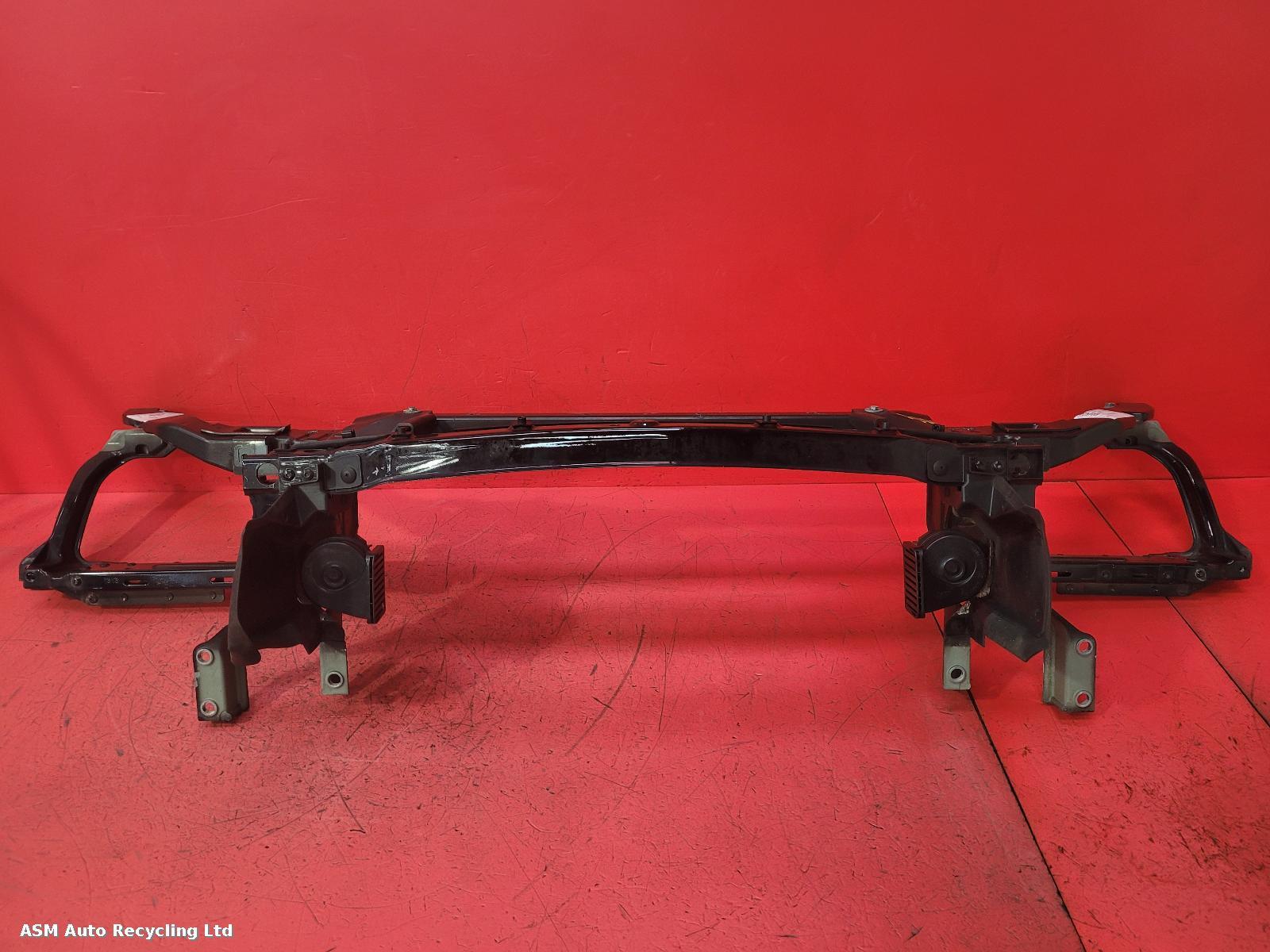 View Auto part Front Panel Jaguar Xe 2015
