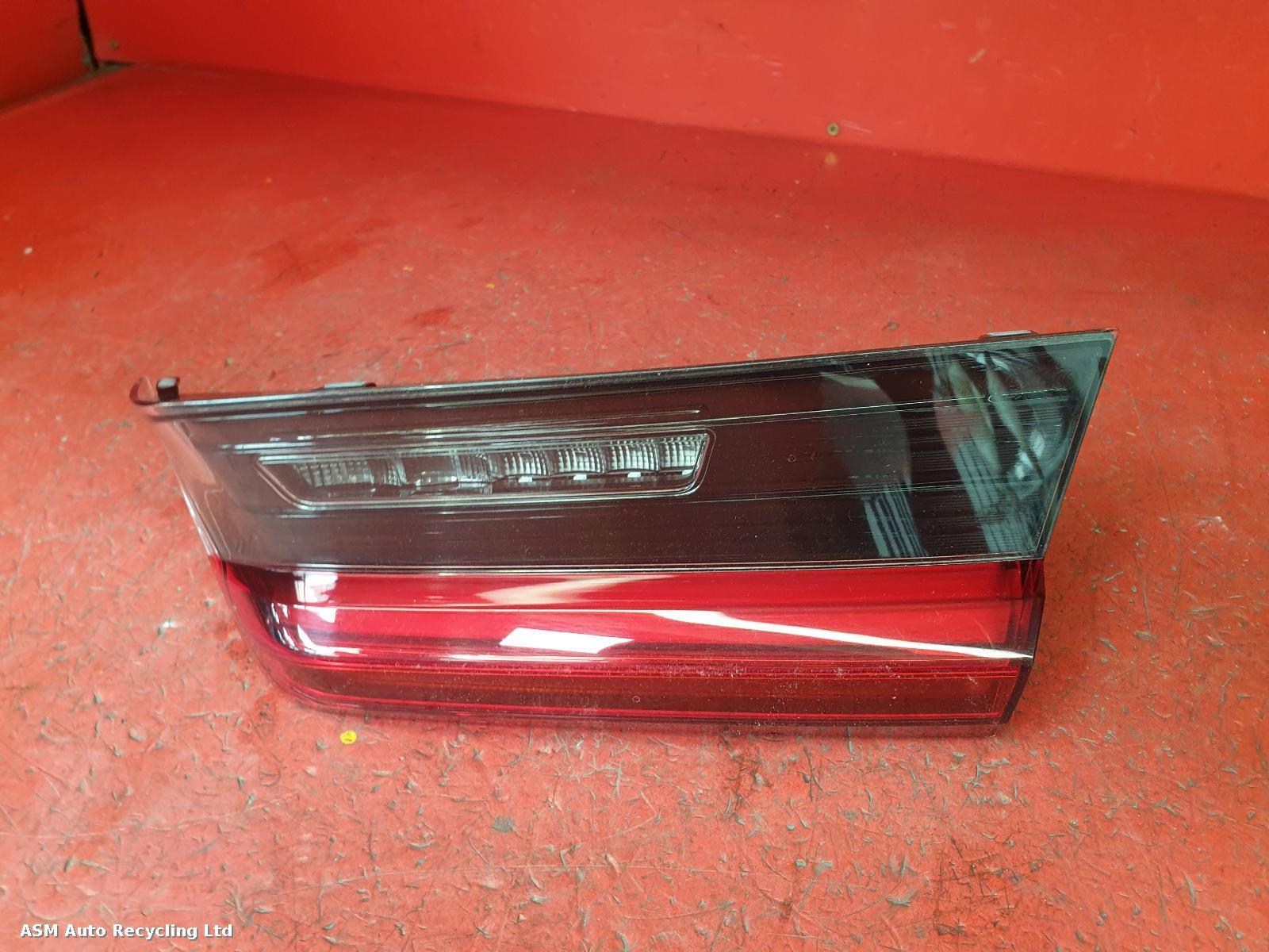 View Auto part R Taillight Bmw 3 Series 2020