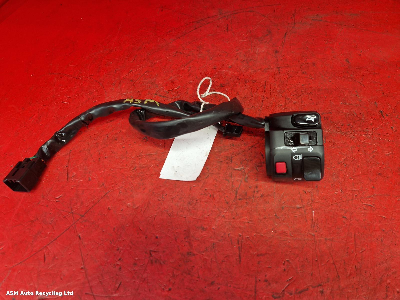 View Auto part LH Switch Gear Kawasaki Kle 650 Versys 2020