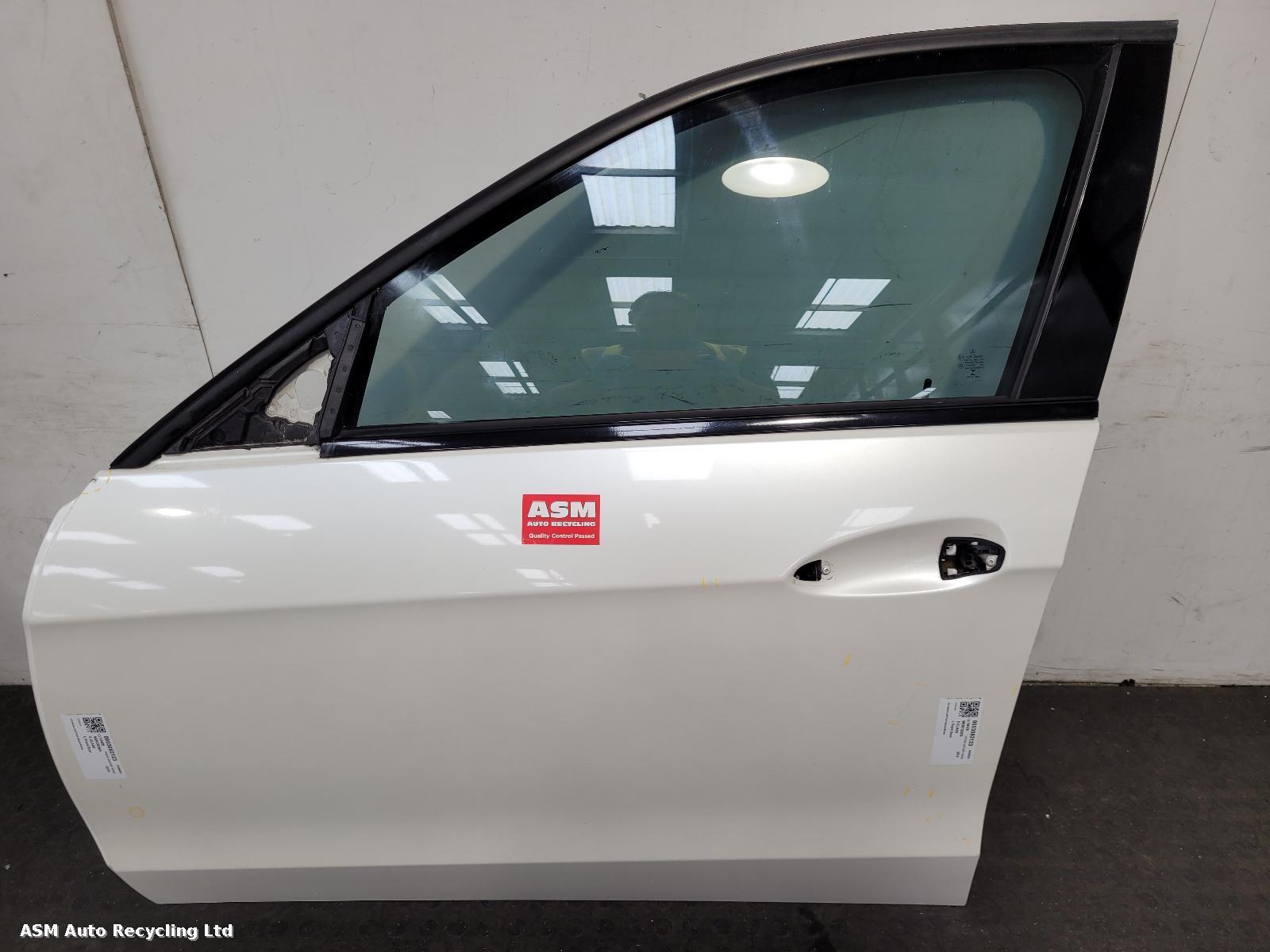 View Auto part L Front Door Mercedes E Class 2015