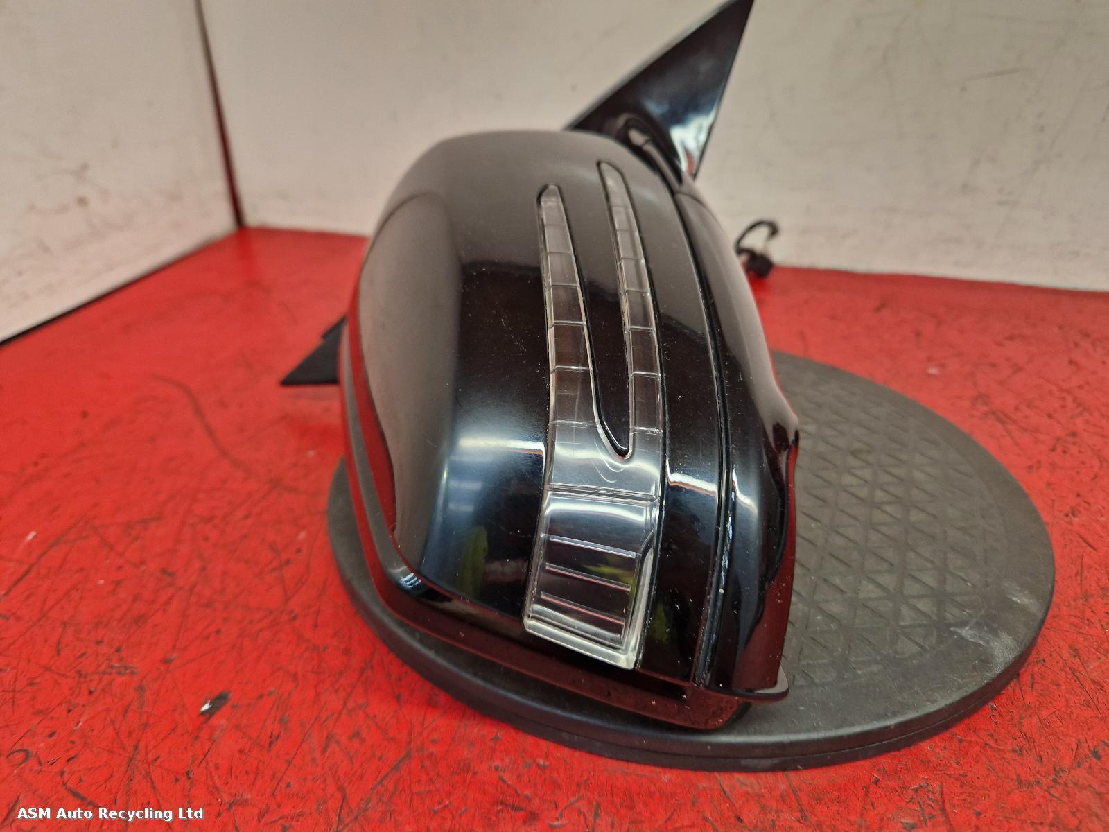 View Auto part R Door Mirror Mercedes E Class 2015