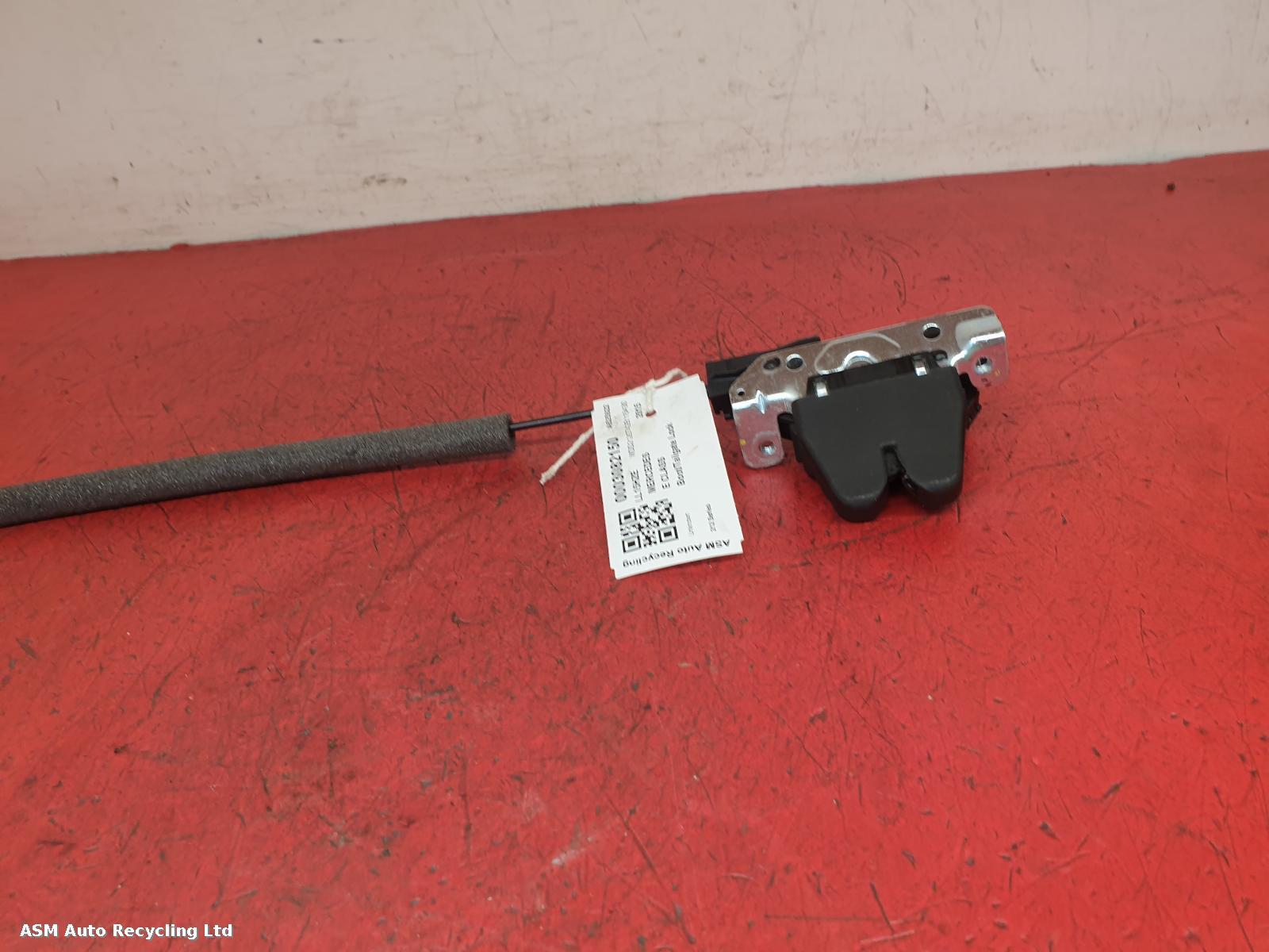 View Auto part Bootlid/Tailgate Lock Mercedes E Class 2015