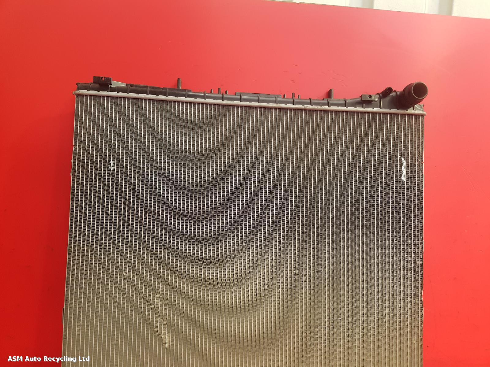 View Auto part Radiator Land Rover Range Rover Sport 2019