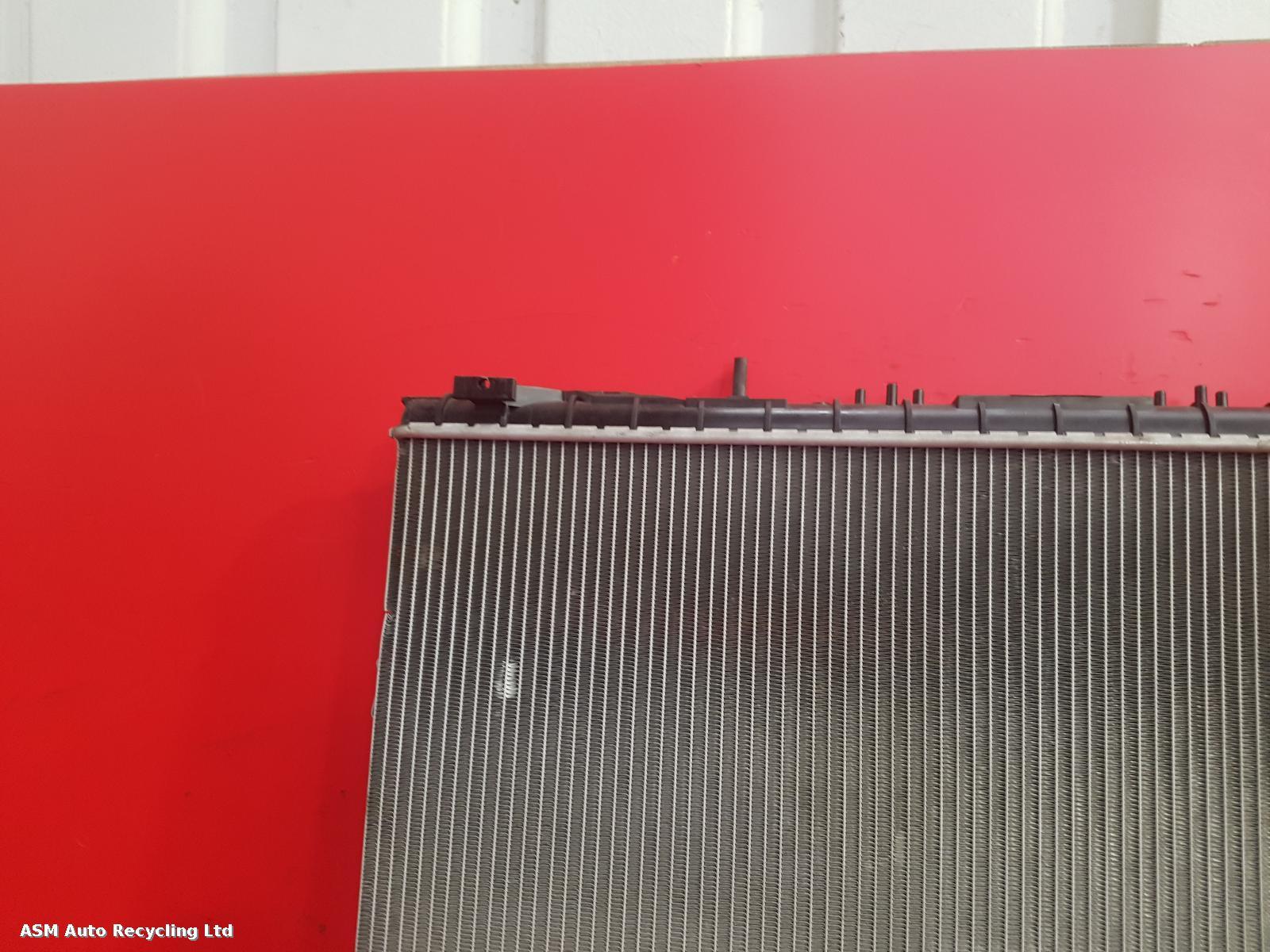 View Auto part Radiator Land Rover Range Rover Sport 2019