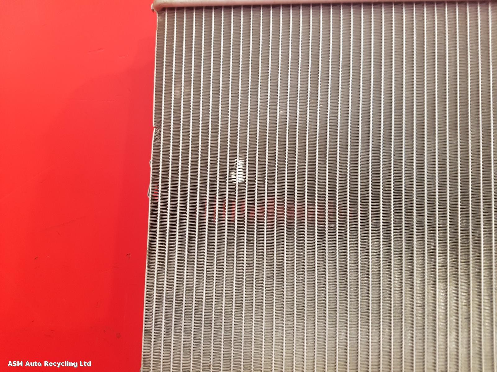 View Auto part Radiator Land Rover Range Rover Sport 2019