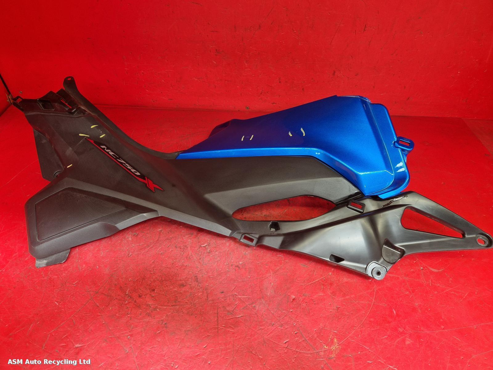 View Auto part Side Panel Right Honda Nc 750 2020