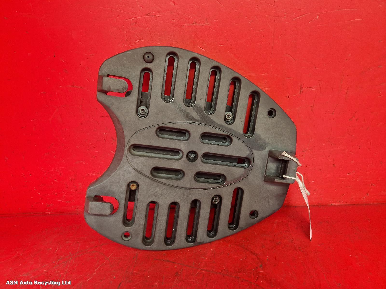 View Auto part Pannier Brackets Piaggio Beverly 2012