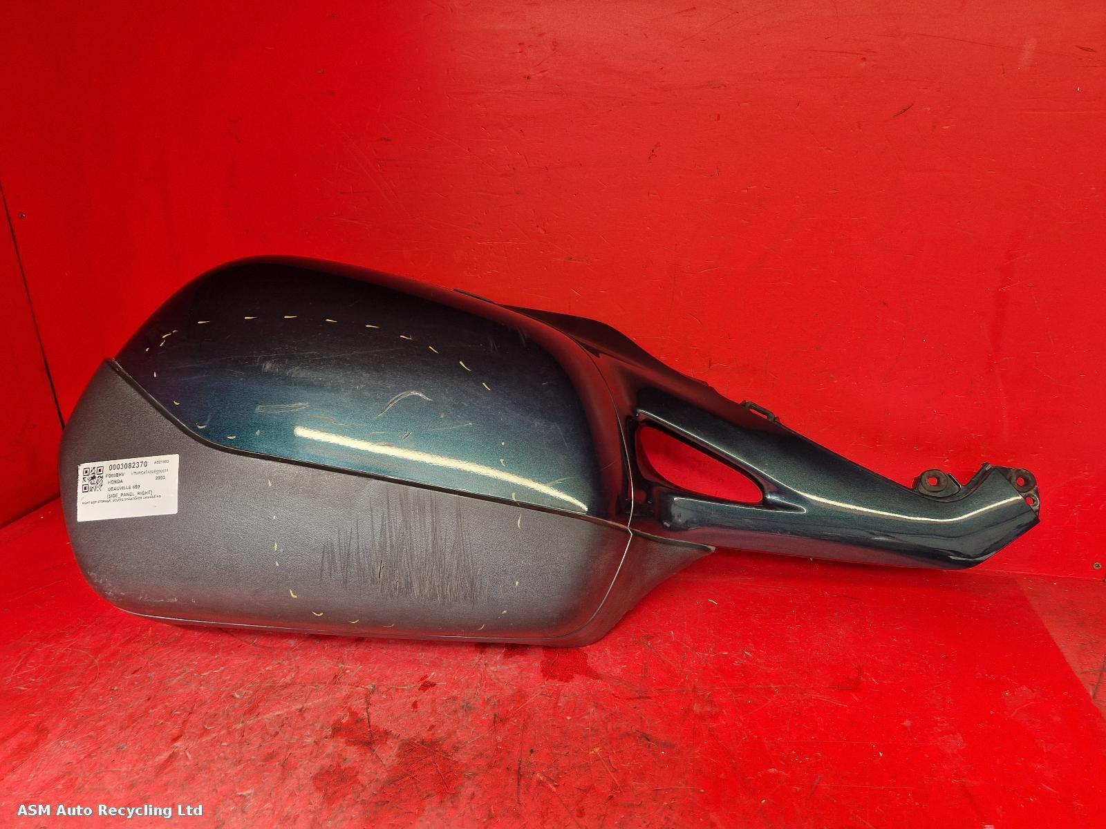 View Auto part Side Panel Right Honda Deauville 650 2003