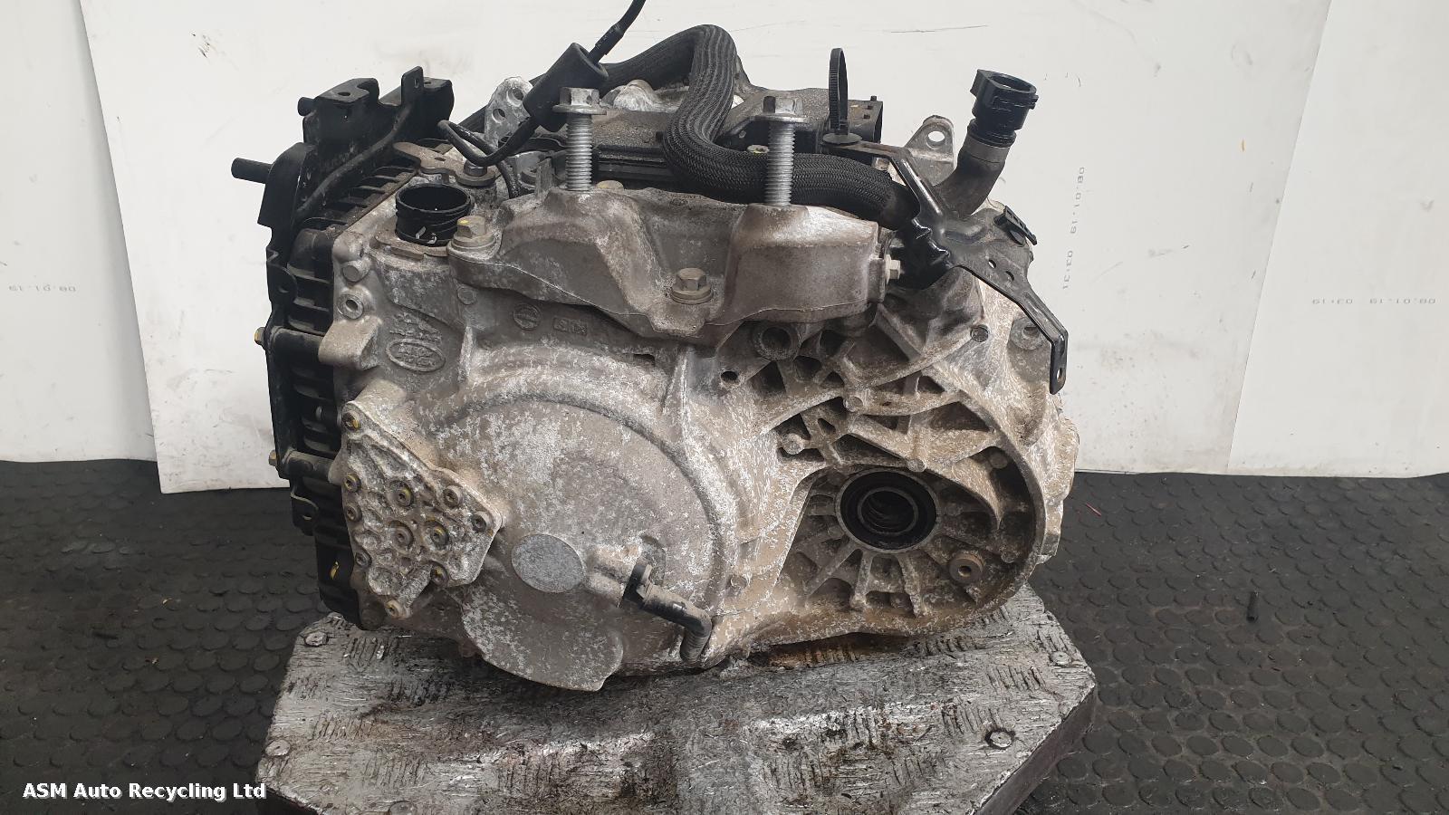 View Auto part Gearbox Land Rover Range Rover Evoque 2019