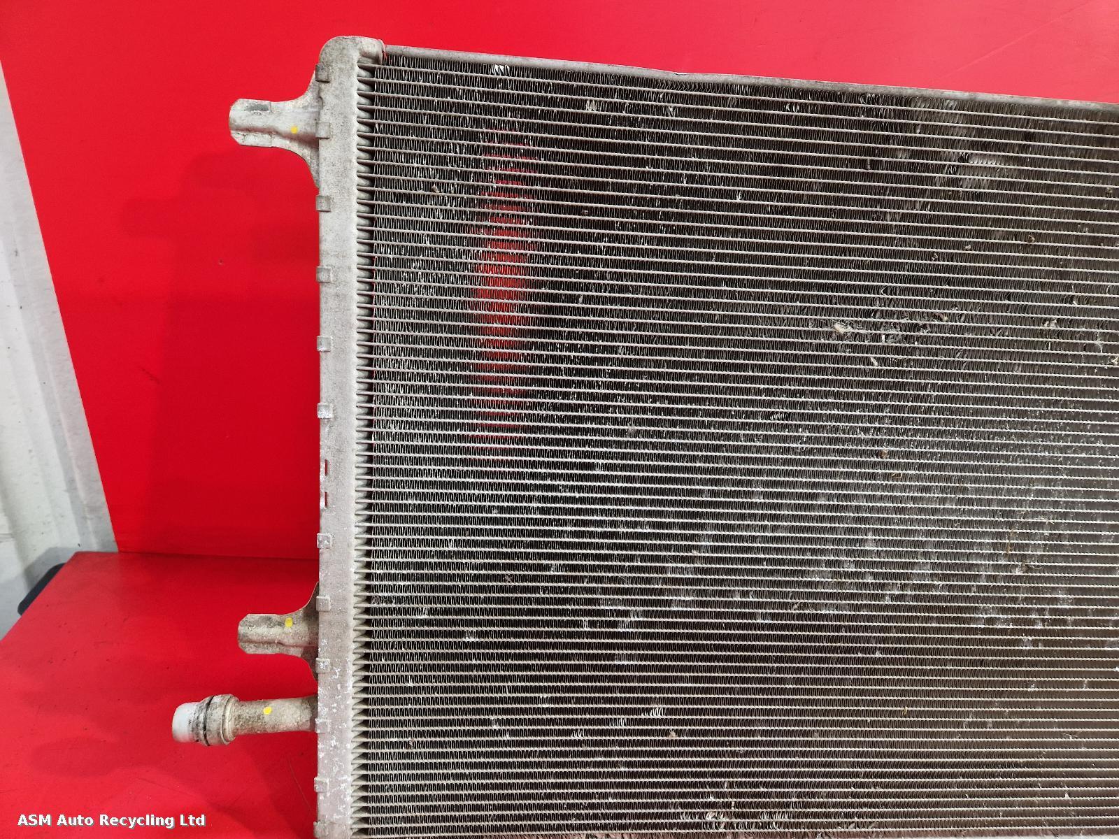 View Auto part Radiator Land Rover Range Rover Evoque 2019