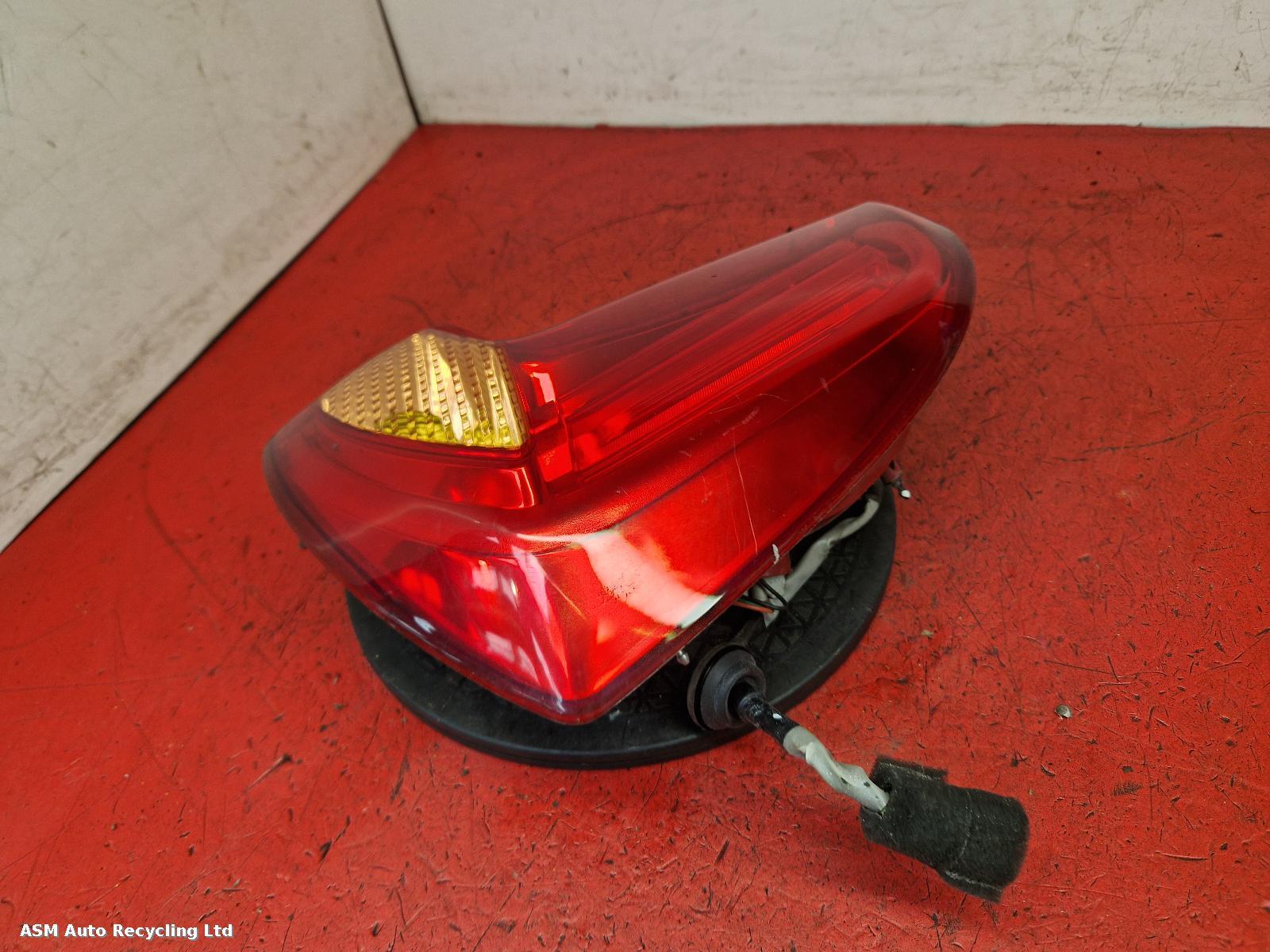 View Auto part L Taillight Kia Picanto 2014