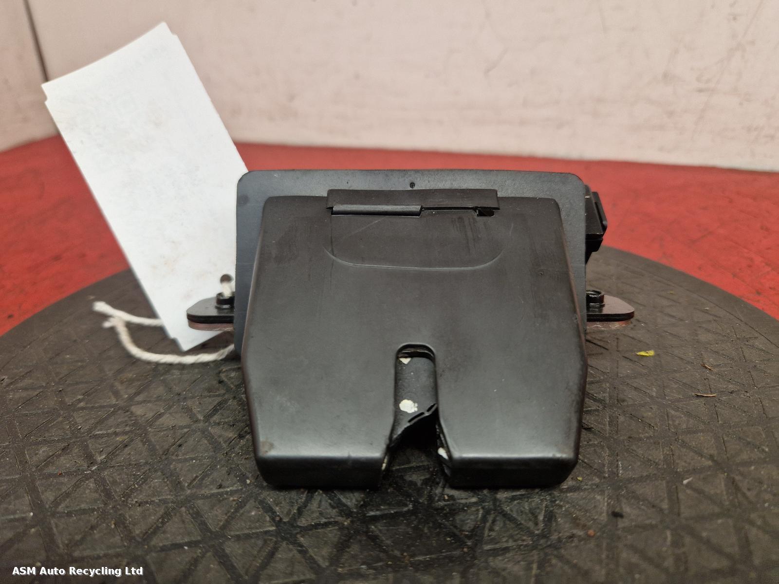 View Auto part Bootlid/Tailgate Lock Ford Fiesta 2009