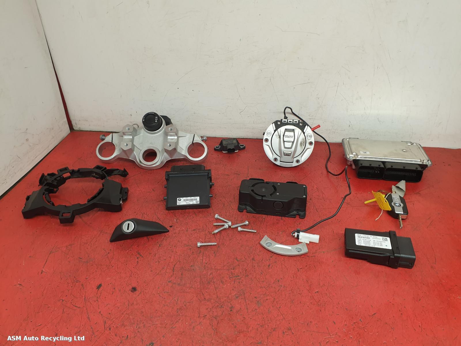 View Auto part Comp.Lock Set + Keys Bmw F750 Gs 2021