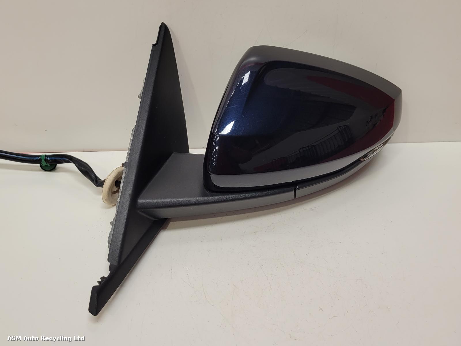 View Auto part L Door Mirror Audi A1 2021