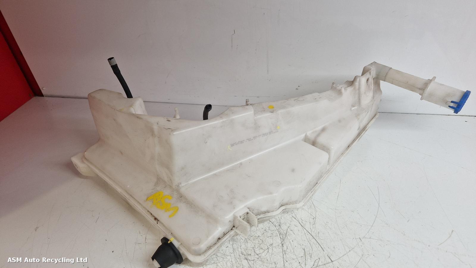 View Auto part Washer Bottle Land Rover Discovery 2023