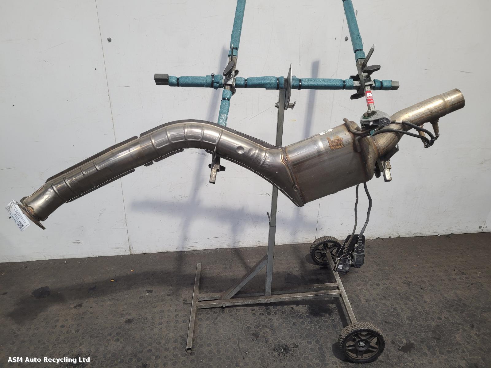 View Auto part Catalytic Converter Land Rover Discovery 2023